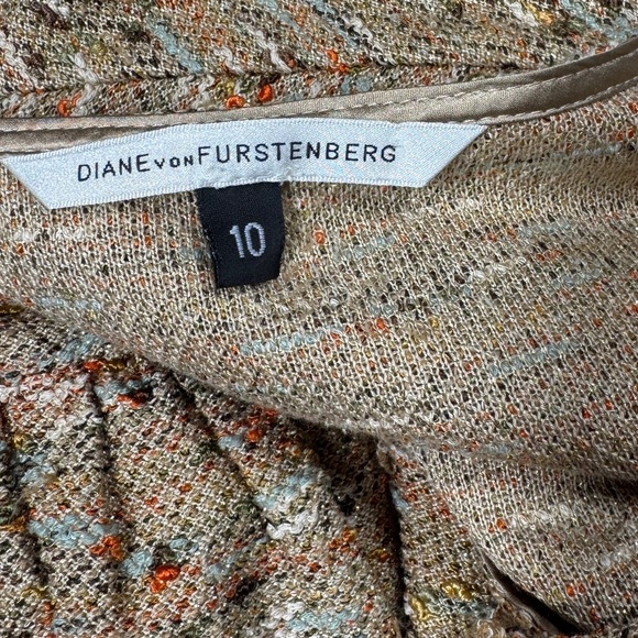 Diane Von Furstenberg DVF Tweed Bell Sleeve Tan
Orange Blue Gold Mini Dress 10 - Picture 16 of 17